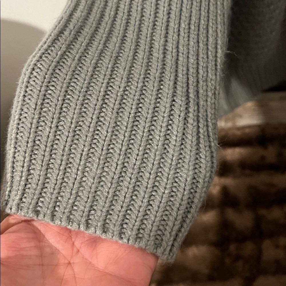 Grey Cable-Knit Sweater - Picture 2 of 6
